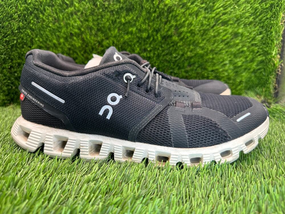 On Running Cloud 5 59.98904 Athletic Sneaker Womens 8 Black Mesh Sports Training